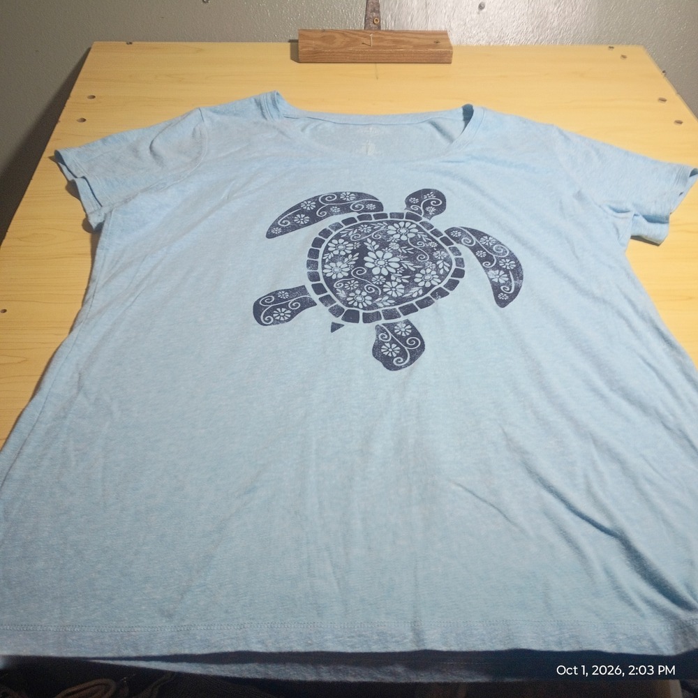 T-Shirt Women XL Light Blue Sea Turtle Graphic Short Sleeve Scoop Neck
